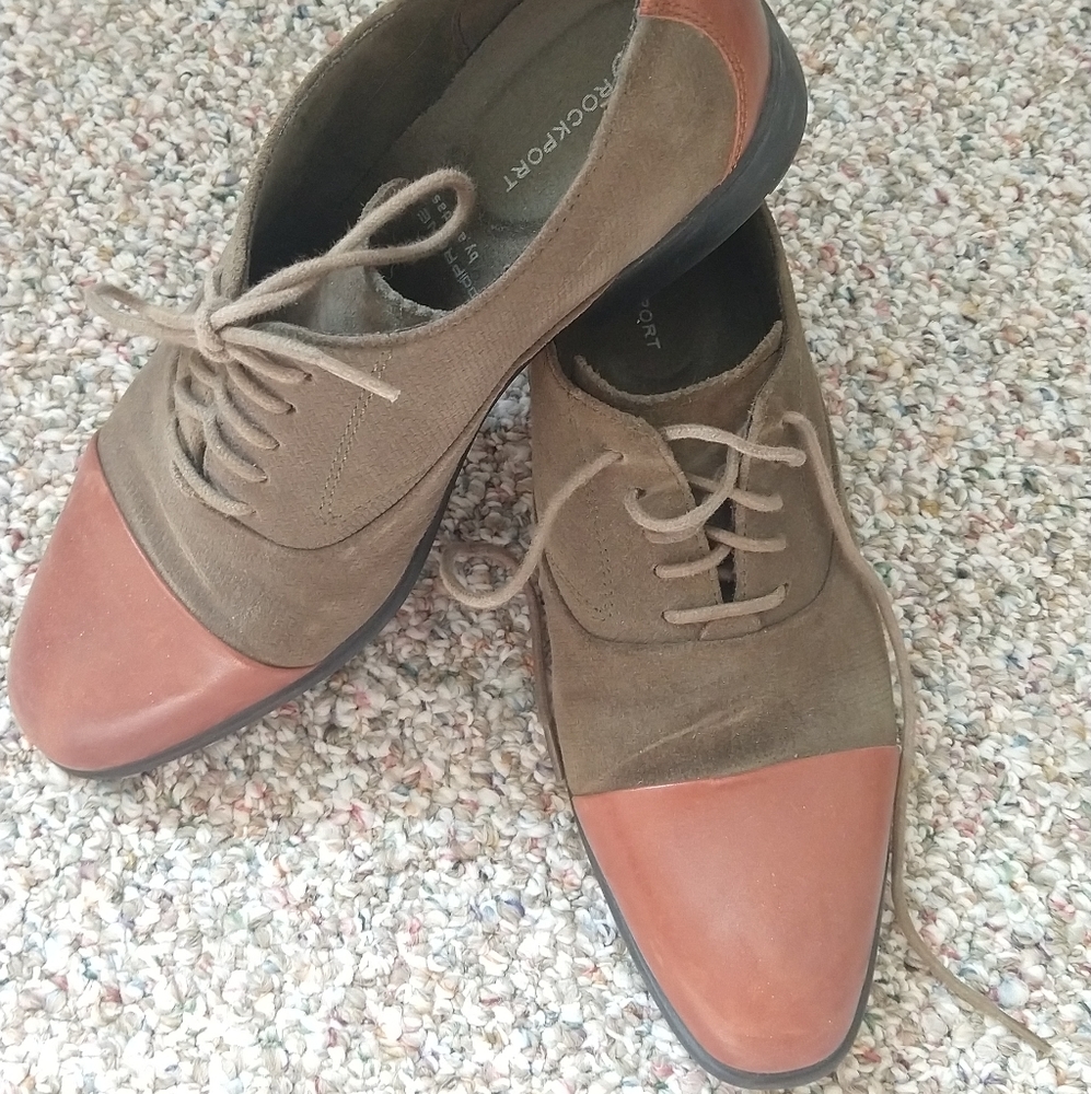 Women's Rockport Oxford shoes sz 8 feels narrow